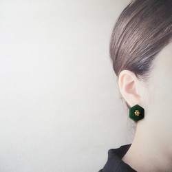 聖誕刺繡耳環或鈦耳環耳環，深綠色，可包裹 第3張的照片