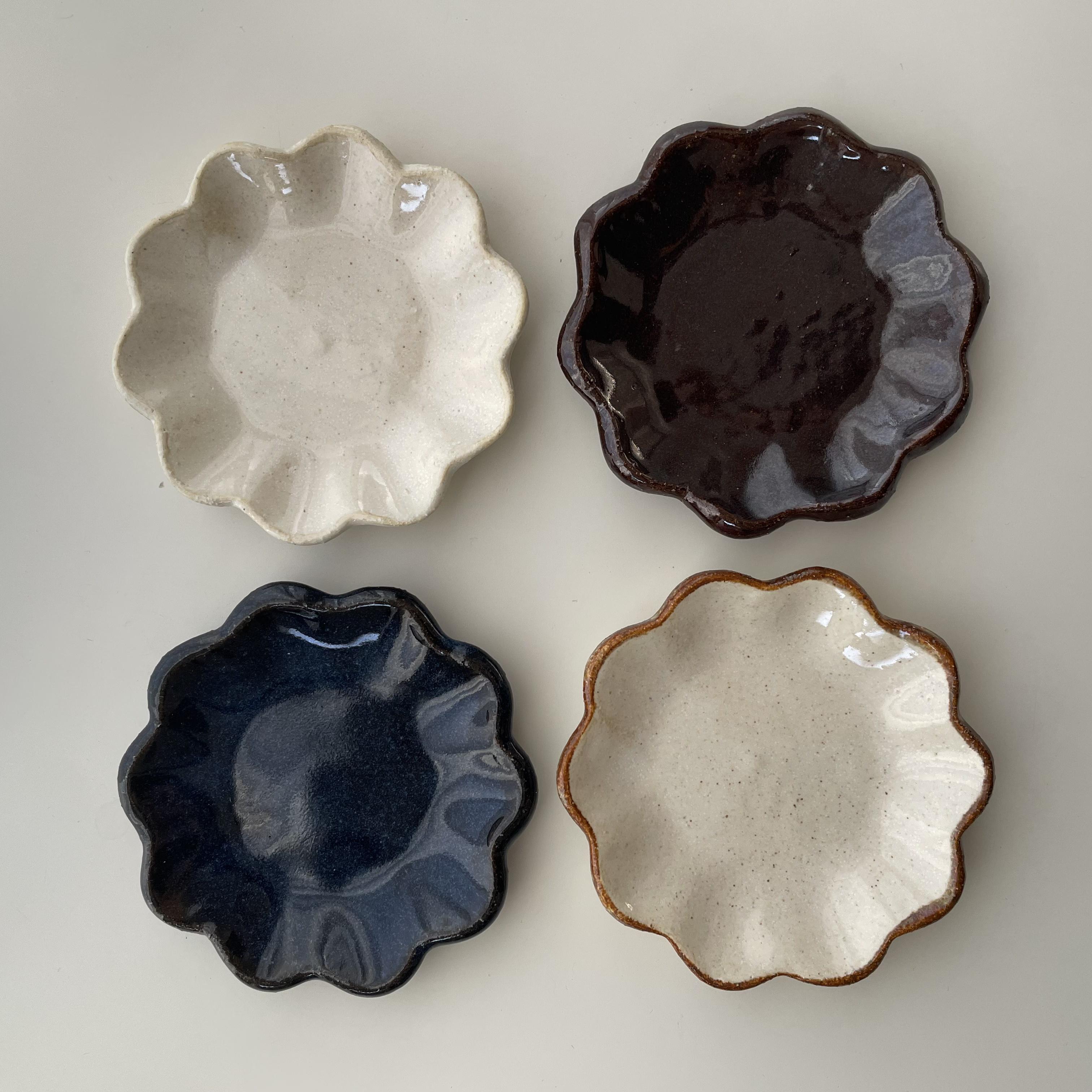 輪花皿4枚セット 手作り陶器 小皿 pottery工房 通販 12144555