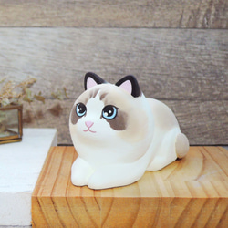 美しいラグドール猫の装飾名刺ホルダー携帯電話ホルダー手作り木製癒しの小さな木彫り人形 4枚目の画像