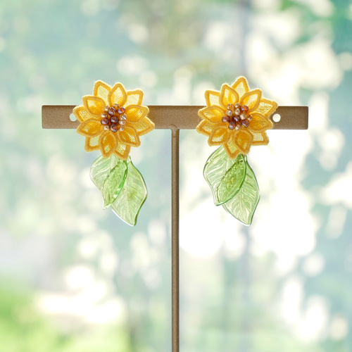残り1点】涼しげなひまわりピアス/イヤリング (受注生産/オーガンジー