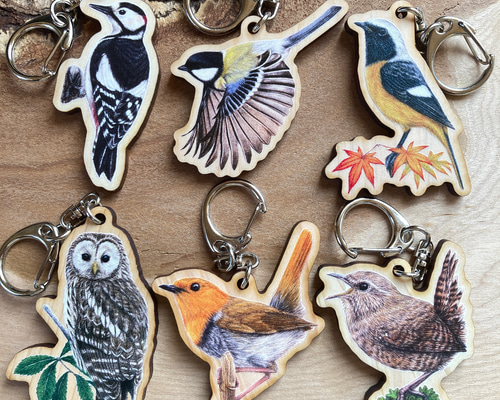 木（訳あり）　レジン　カラフル　鳥のいる木　ペンダントトップ　キーホルダー 木（訳あり） レジン カラフル 鳥のいる木 ペンダントトップ