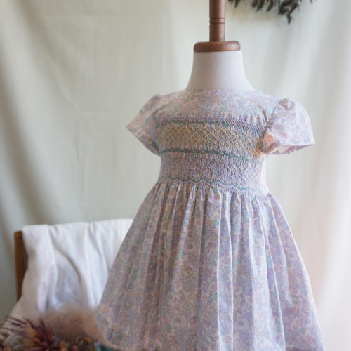 特別SALE！！リバティ❤︎スモッキング刺繍プリンセスワンピース 子供 