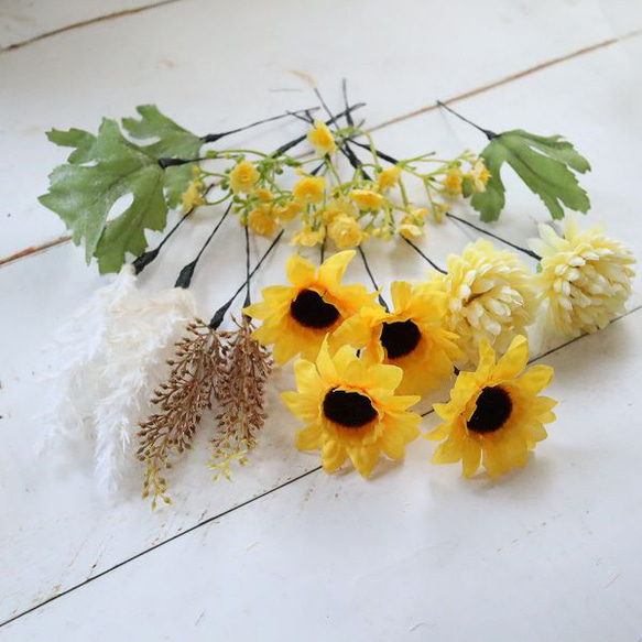 ひまわりドレス編みぐるみ② かぎ針編み🧶編み図】 クレヨンしんちゃん ひまわり🌻Crochet