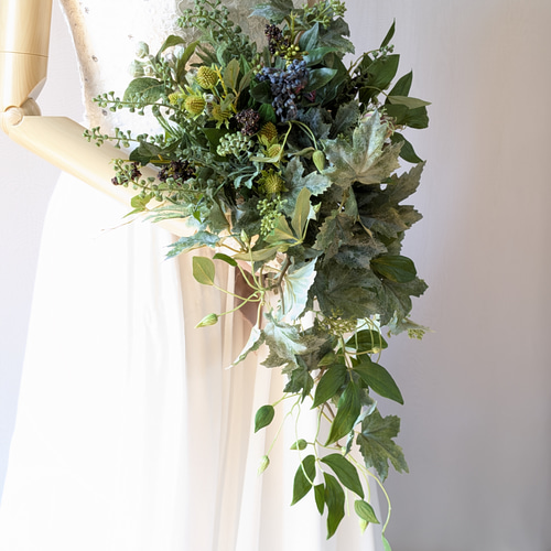ウエディングキャスケードブーケ(葉&実)ブートニア込み 世界でひとつ