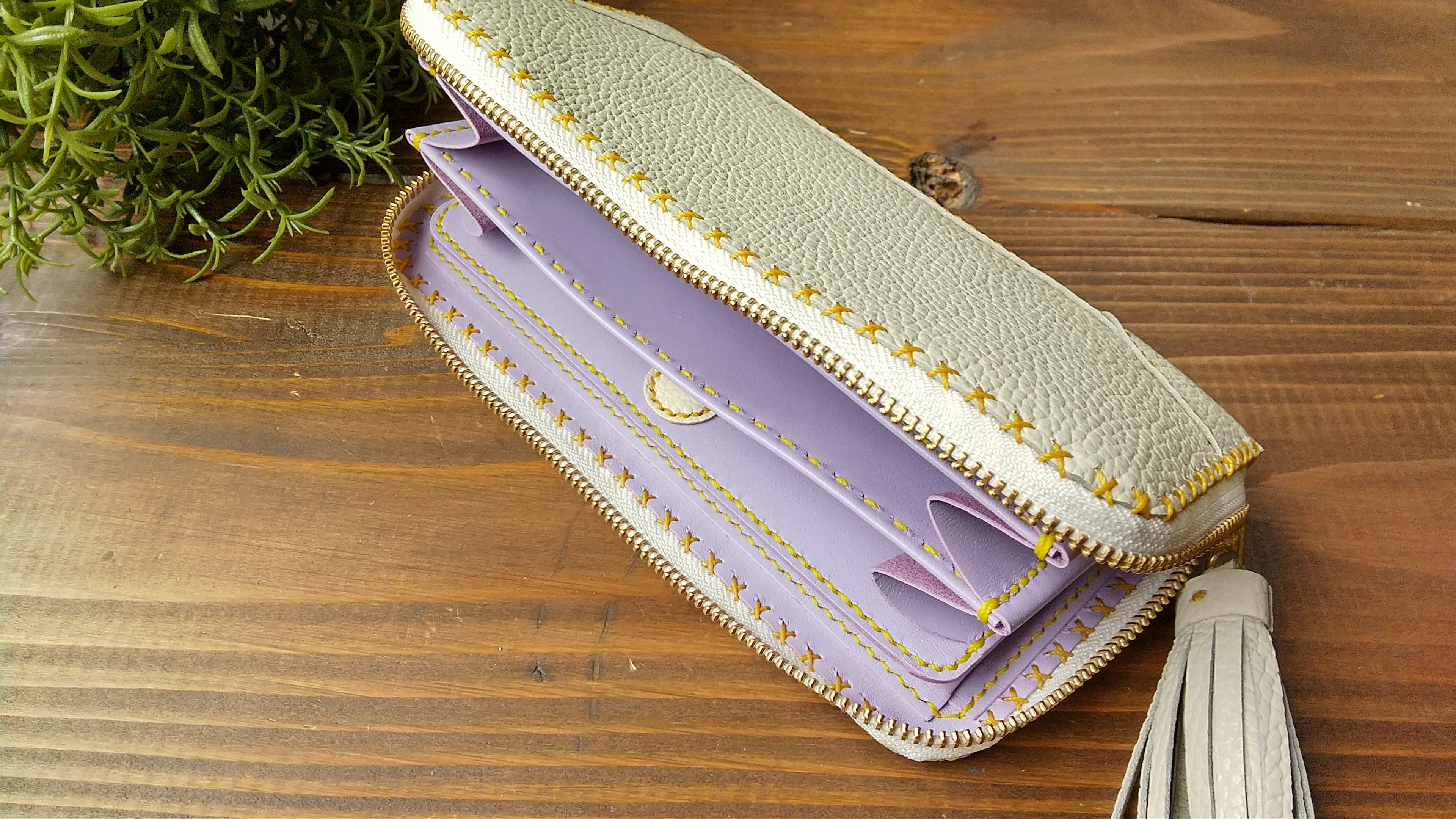 LOEWE ラベンダー 長財布 保存袋、箱付き fujino-y-shop_lo-saifu-8368
