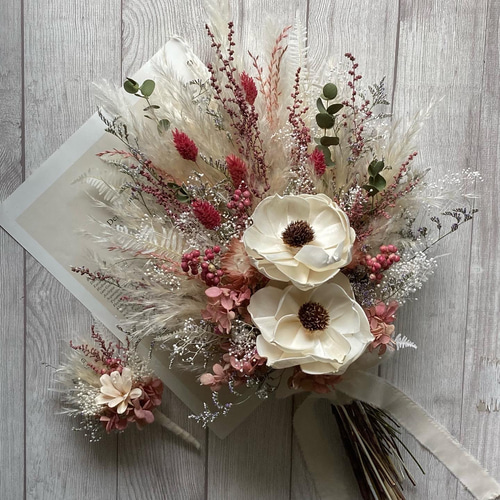 アネモネとパンパスグラス のブーケ 〜クラシックピンク
