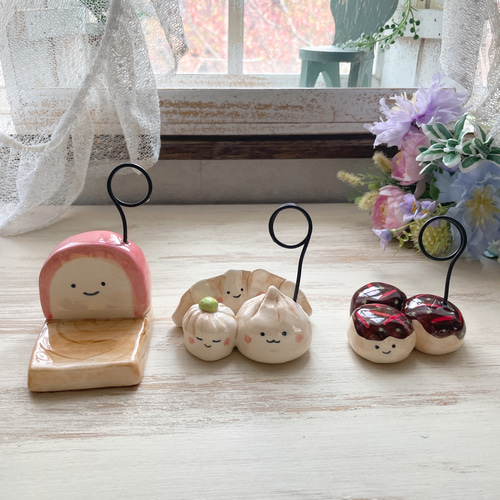 再販】食べ物ちゃんカードスタンド 板かまちゃん ヤムチャ三姉妹