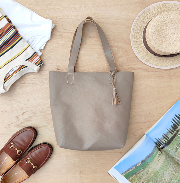 ★希少サイズ★イルビゾンテ 本革 トートバッグ A4可能 大容量 グレージュ 楽天市場】（イルビゾンテ バッグ ）IL BISONTEイル ビゾンテ