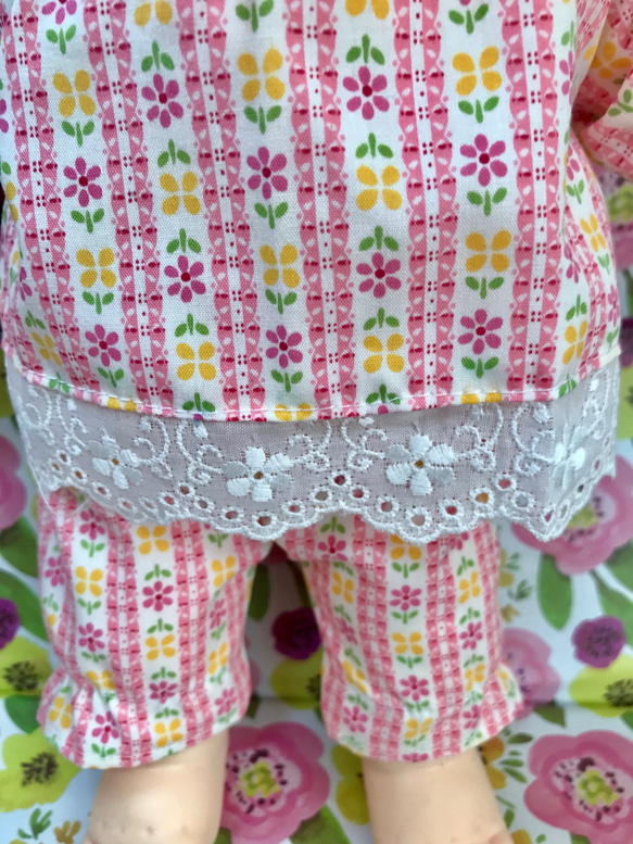 ぽぽちゃんのお花模様のパジャマ 2枚目の画像
