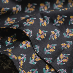 【ラスト1点】スタンドカラー総柄半袖ブラウス（22s-21）ブラック 11枚目の画像