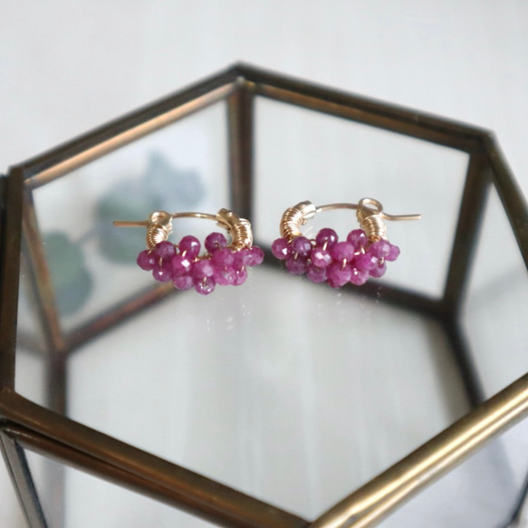 ｛ピアス/イヤリング｝14kgf/petit berries hoops ルビー〔7月誕生石〕 5枚目の画像