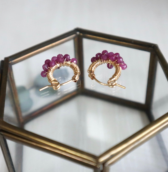 ｛ピアス/イヤリング｝14kgf/petit berries hoops ルビー〔7月誕生石〕 7枚目の画像