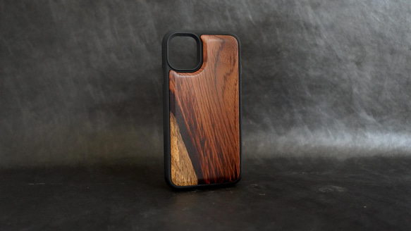 iPhone 系列 微凹黃檀 原木防摔木殼 第3張的照片