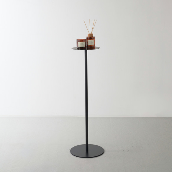 スリムテーブル 丸 黒 白 ブラック ホワイト おしゃれ 花瓶台 ディスプレイスタンド 高さ約75cm サイドテーブル 3枚目の画像