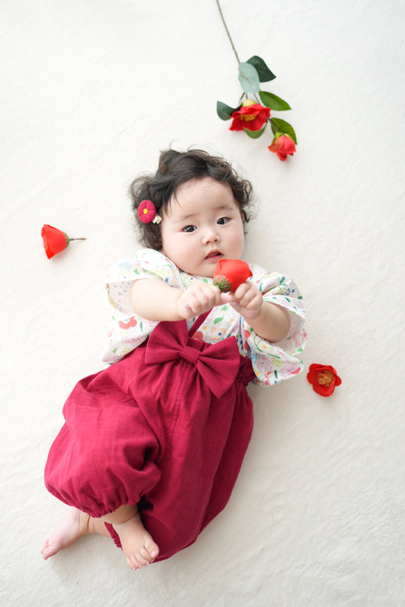 女の子人気No.1”ふんわりガーゼのベビー袴 ［イラスト花柄×赤］ お