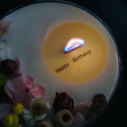 メッセージアロマキャンドル　“Happy Birthday “ラベンダーの香り 4枚目の画像