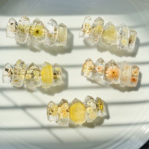 ヘアゴム〗かすみ草 ドライフラワー 春 レジンアクセサリー | Pay ID