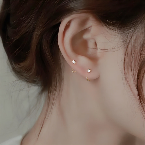 新作 シンプル 18K 繊細 上品 大人女子 引っ掛け CZダイヤ 一粒 新作 シンプル 18K 繊細 上品 大人女子 引っ掛け CZダイヤ 一粒