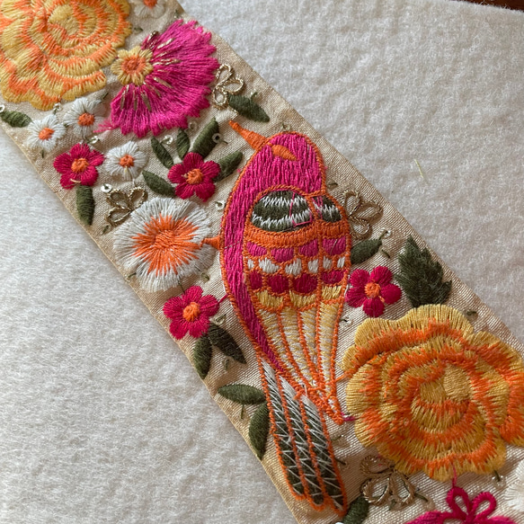 印度刺繡絲帶編織米色寬度 65 毫米 (54) 第1張的照片
