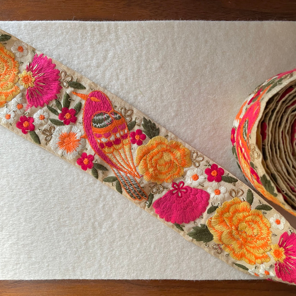印度刺繡絲帶編織米色寬度 65 毫米 (54) 第2張的照片