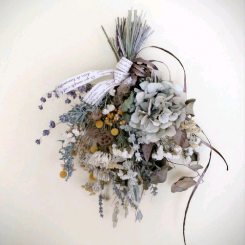 くすみブルーの秋色紫陽花 クレマチスを添えて ドライフラワー横長