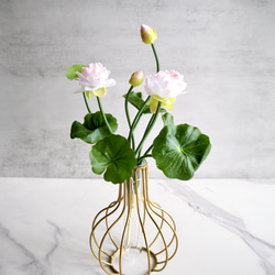 【蓮】setコロンと丸いゴールドフラワーベースアレンジ 2枚目の画像