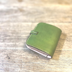 二つ折りミニ財布　イタリアンレザー  エルバマット  　グリーン 2枚目の画像