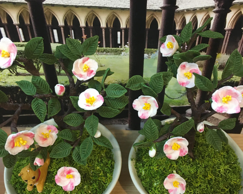 再々販しました！》樹脂粘土製 ミニチュア盆栽〈ピンクヒメシャラ