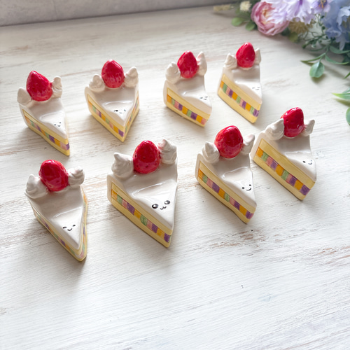 デコガール様♡同梱　ハンドメイド　レジンお箸置き　ショートケーキ 再販】苺のショートケーキちゃん/箸置き 食べ物ちゃん お菓子 デザート
