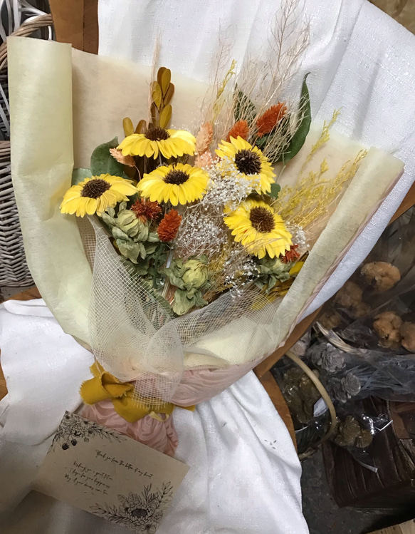 再販❤︎枯れないdryflower笑顔のひまわり❤︎bouquet太陽のように❤︎笑顔を大切な人へ届けましょう❤︎ 6枚目の画像