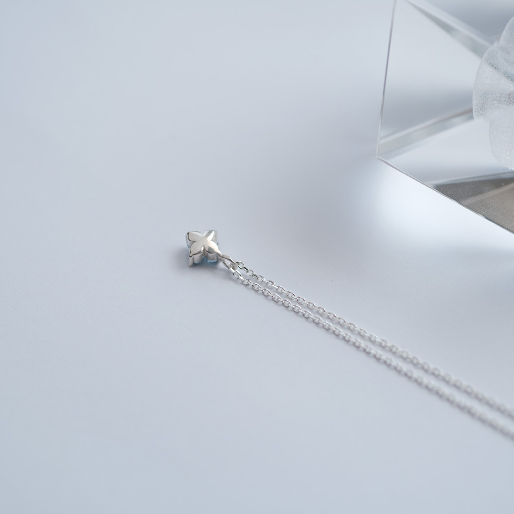 サファイア フラワー ネックレス シルバー925