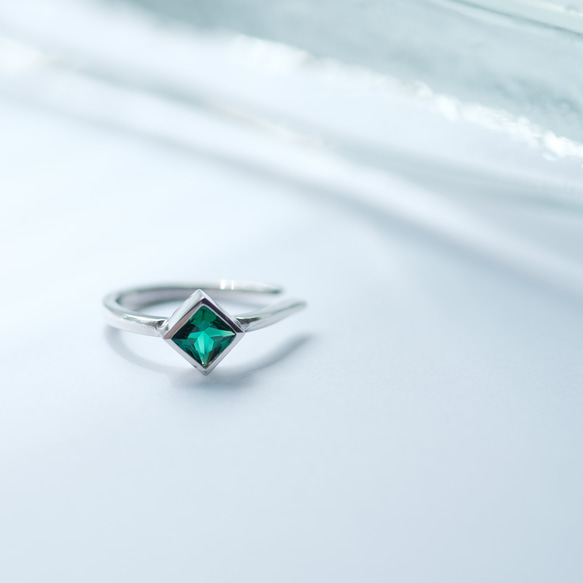 エメラルド 四角 イヤーカフ シルバー925 1枚目の画像