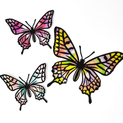 【カラーグラシン切り絵キット】蝶を抜いてグラシン紙を貼るだけ ペーパークラフト コラージュ 4枚目の画像