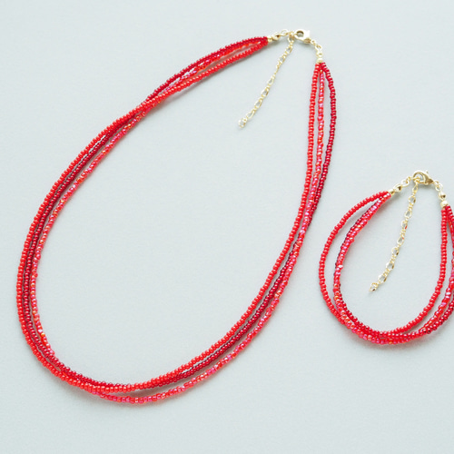 2way】トリプルレッド 3連ビーズネックレス 長さが選べる ロング