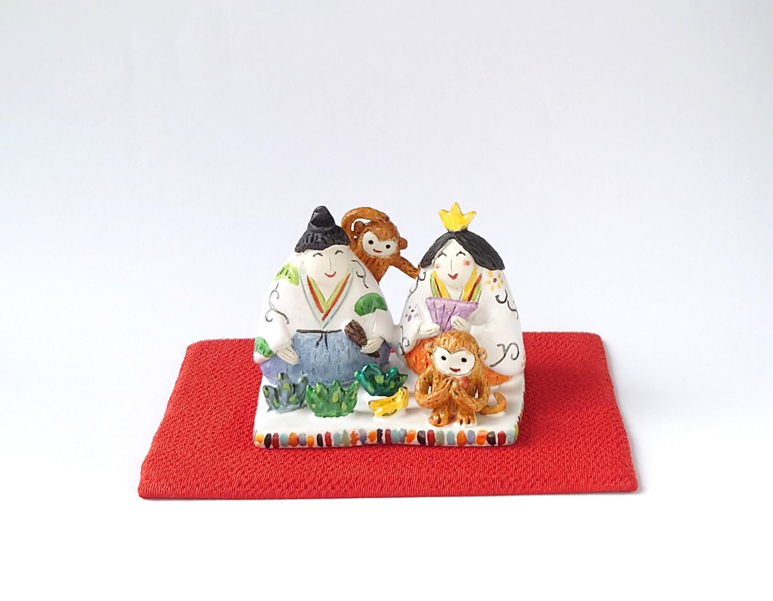 干支とお雛様のコラボです♪　　ミニ干支(サル）お雛様　置物　陶器 6,160円