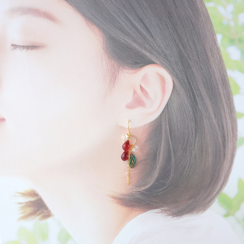 新カラー(5色)ちょこっとひまわり ピアス&イヤリング ピアス（フック