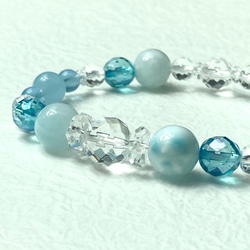 【全身透明、純淨的能量】Larimar Aqua Aura 海藍寶石熱帶海洋天然石手鍊 第2張的照片