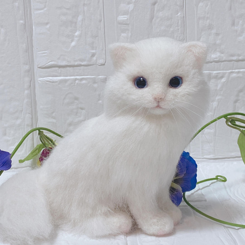 羊毛フェルト猫　白猫 猫 羊毛フェルト猫 白猫 リアル猫 羊毛フェルト pon pon 通販