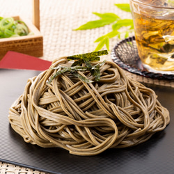 母の日 ほうじ茶そば 6食分 つゆ付 茶蕎麦 乾麺 お取り寄せ ギフト きよ泉 お祝い 誕生日 手土産 内祝 食べ物 1枚目の画像