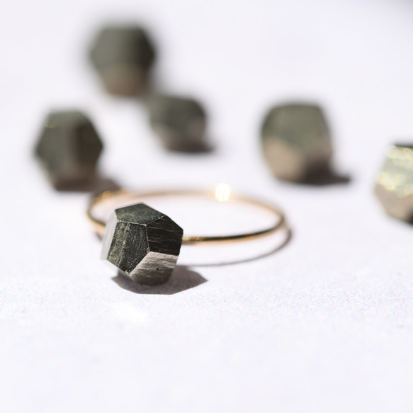 黃鐵礦（十二面體）原石 14kgf/銀 925 戒指 [可用石材，可用金屬配件] 天然石材 第1張的照片