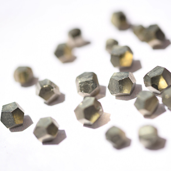 黃鐵礦（十二面體）原石 14kgf/銀 925 戒指 [可用石材，可用金屬配件] 天然石材 第9張的照片