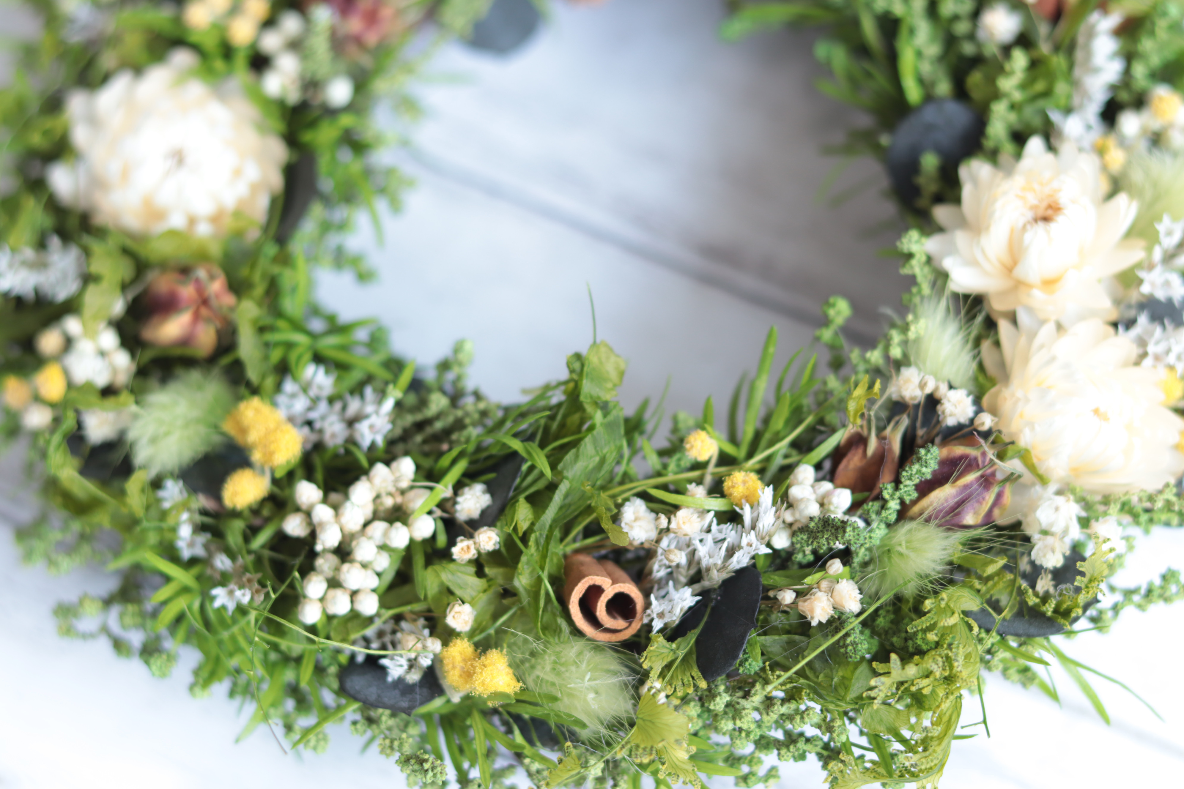 【受注製作】グリーンと野花のリース＊プリザーブドフラワー&ドライフラワー＊贈り物ギフトにも◎