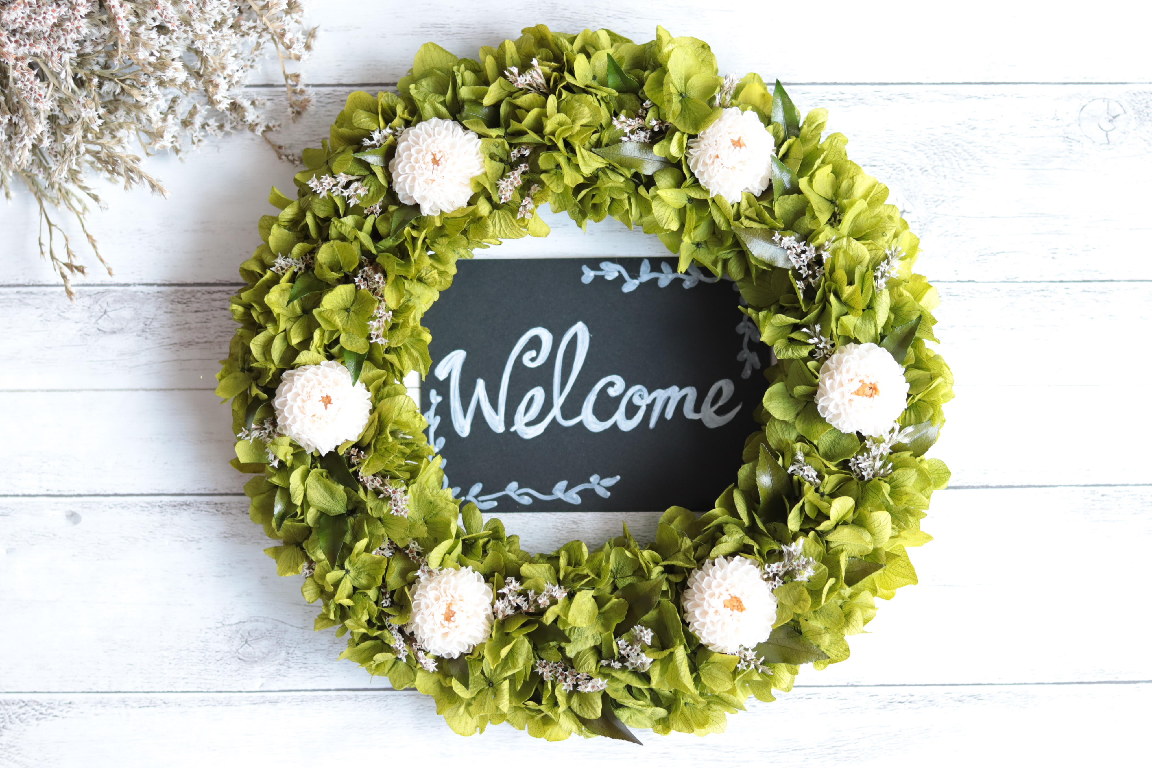 【受注製作】グリーンと野花のリース＊プリザーブドフラワー&ドライフラワー＊贈り物ギフトにも◎