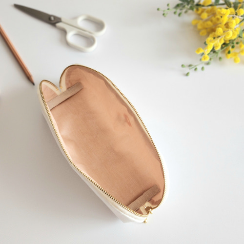 黄色いお花刺繍のパカッとロングポーチ/ペンケース/メガネケース