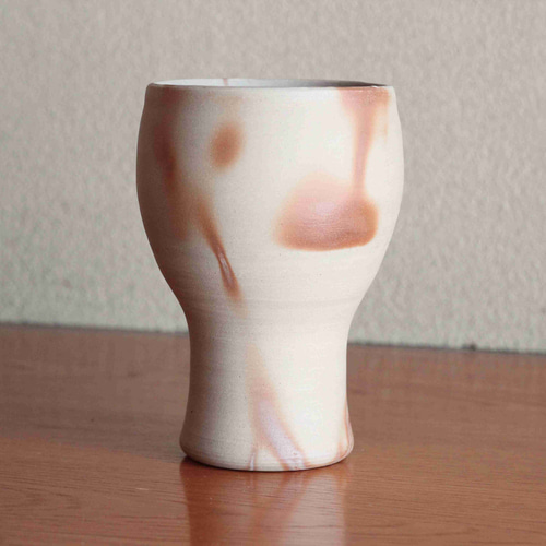 ビールにピッタリ】備前焼のビアグラス（明るめ、カーブ） ビアグラス