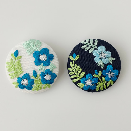 受注制作】ネモフィラ刺繍ブローチ（紺）or刺繍ヘアゴム ブローチ かな