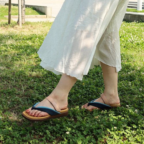 洋装にも和装にも！和風トングサンダル (HANAO) 靴 日本製【納期5日