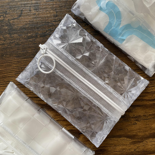 ファスナー付きポケットティッシュケース【クリスタル】PVC クリア