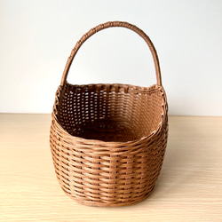 ウェーブのワンハンドルかごMサイズ（くるみ）収納かご　かご　小物入れ　コーヒーセット　ドライフラワー　結婚式 7枚目の画像