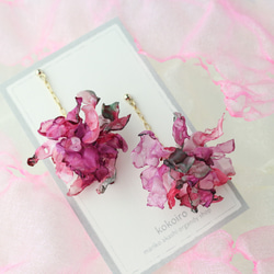 線香花火　ピンクと紫｜オーガンジーのタッセル風チェーン花イヤリング 8枚目の画像